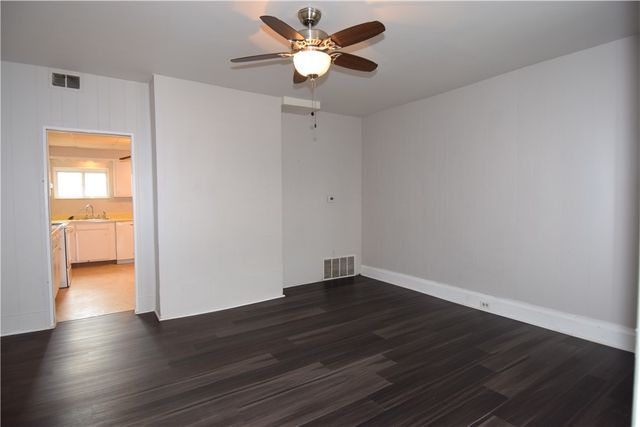 69 Orchard Street, Mckees Rocks, PA 15136