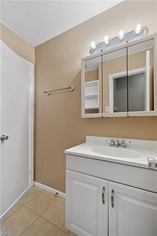 4421 Smokey Lake DR, Virginia Beach, VA 23462
