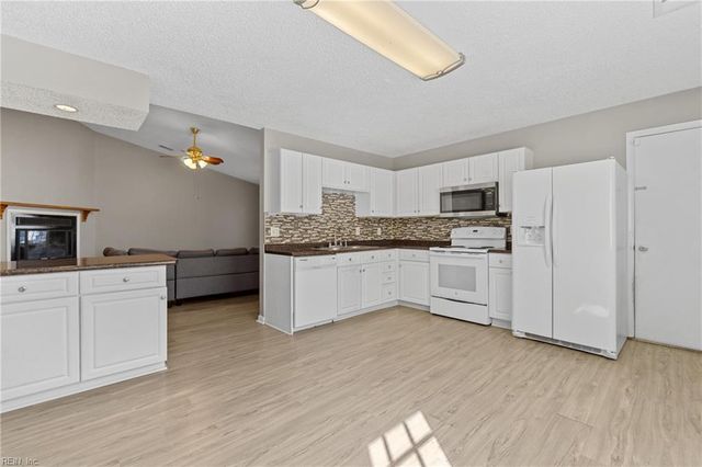 4421 Smokey Lake DR, Virginia Beach, VA 23462