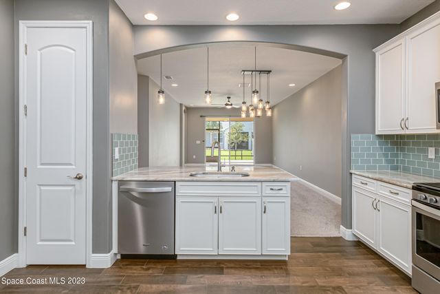 7953 Loren Cove Drive, Melbourne, FL 32940