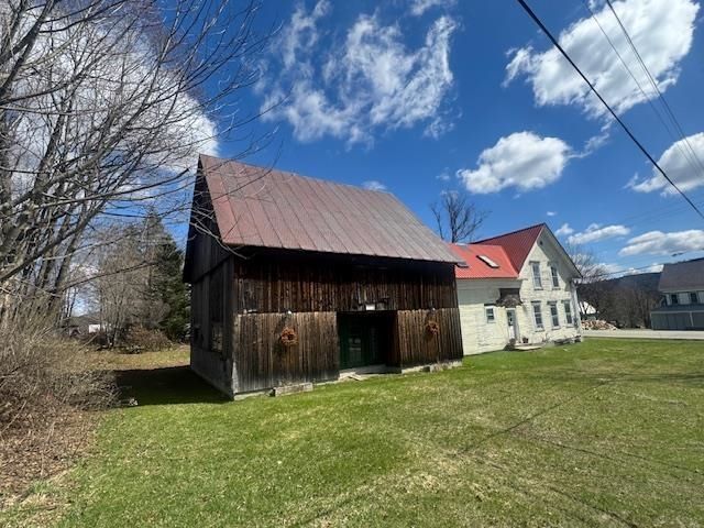 18 New Street, Albany, VT 05820
