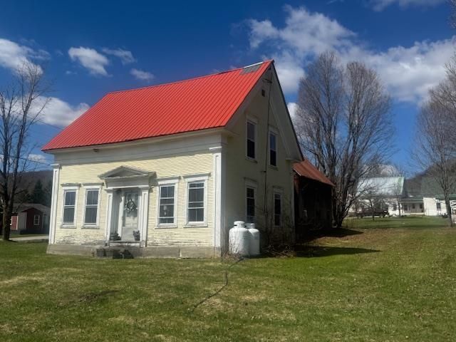 18 New Street, Albany, VT 05820