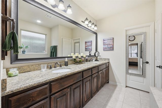 6917 Bobwhite Drive, North Richland Hills, TX 76182