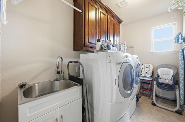 6917 Bobwhite Drive, North Richland Hills, TX 76182