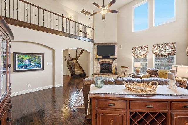 6917 Bobwhite Drive, North Richland Hills, TX 76182