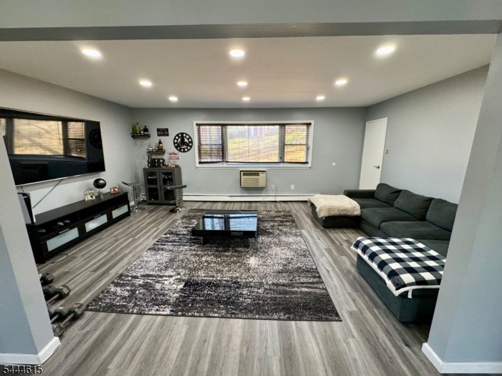 2467 State Route 10 2B, Parsippany-troy Hills Twp., NJ 07950 — exterior