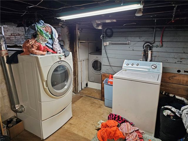 33 Young Street, Pawtucket, RI 02860