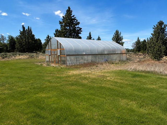 62705 Hamby Road, Bend, OR 97701