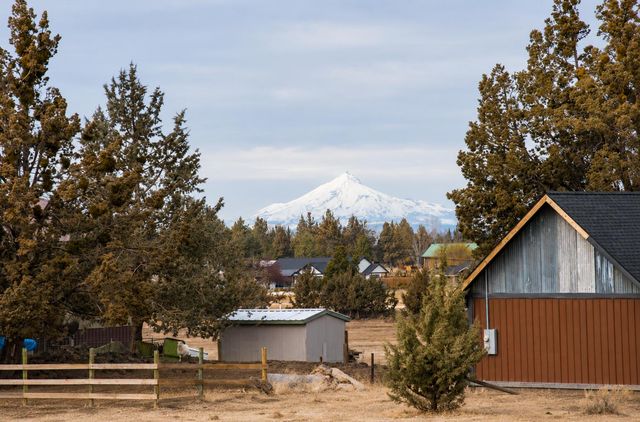 62705 Hamby Road, Bend, OR 97701