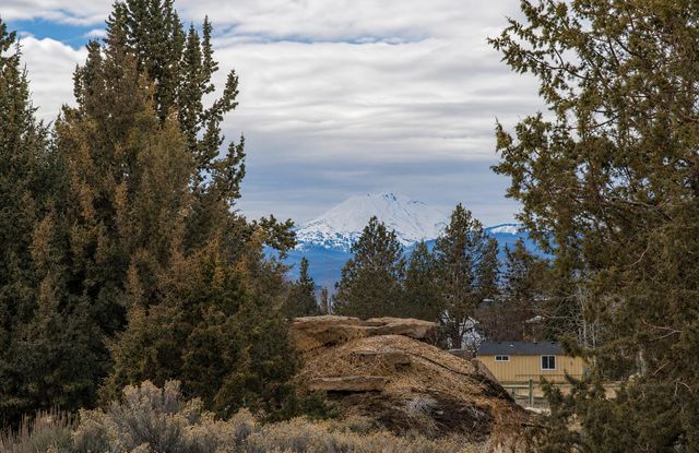 62705 Hamby Road, Bend, OR 97701