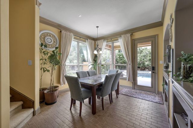90 Player Oaks Place, The Woodlands, TX 77382