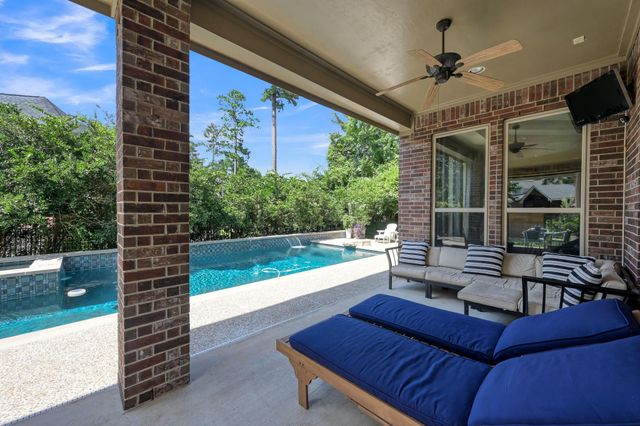 90 Player Oaks Place, The Woodlands, TX 77382