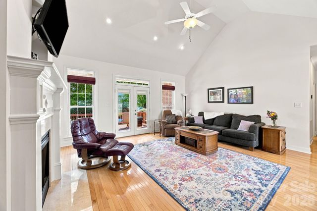 137 Fox Den Circle, Statesville, NC 28677