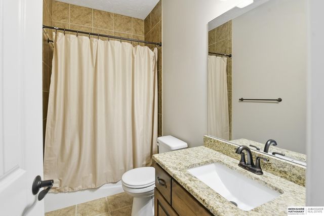 15109 Gilder Avenue, Bennington, NE 68007