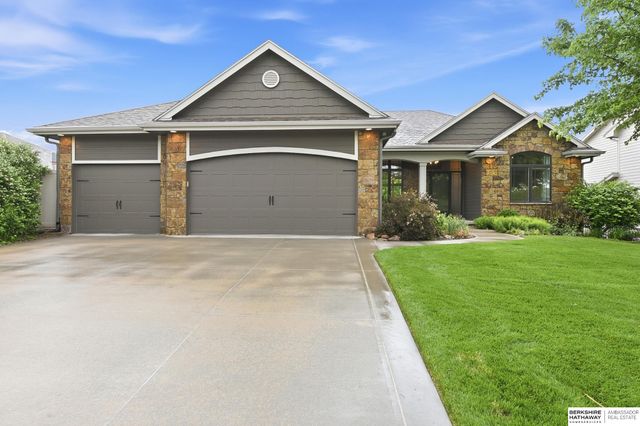 15109 Gilder Avenue, Bennington, NE 68007
