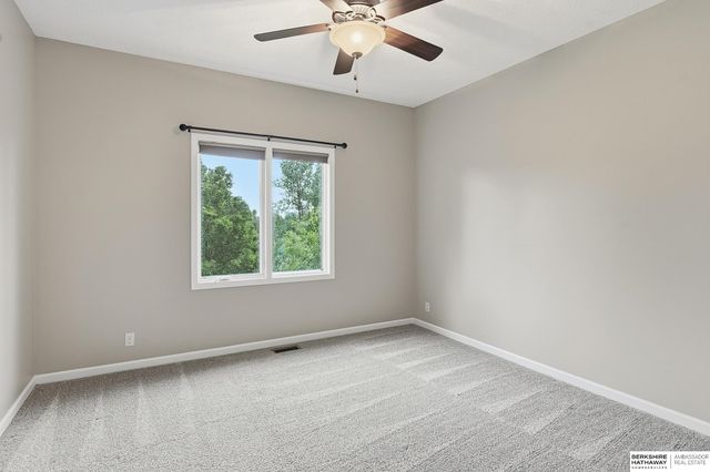 15109 Gilder Avenue, Bennington, NE 68007