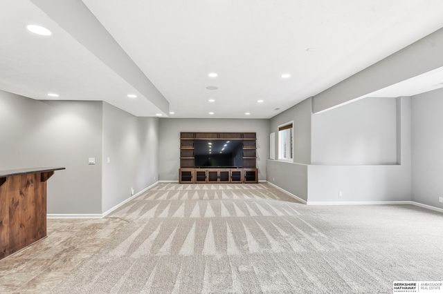 15109 Gilder Avenue, Bennington, NE 68007