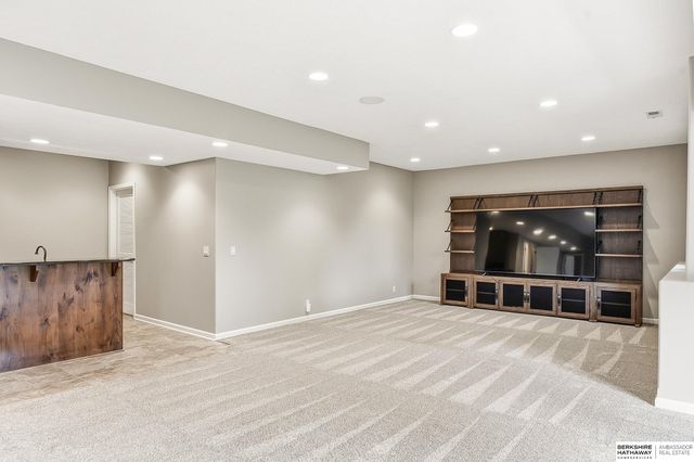 15109 Gilder Avenue, Bennington, NE 68007