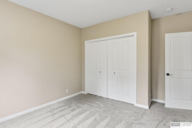 15109 Gilder Avenue, Bennington, NE 68007