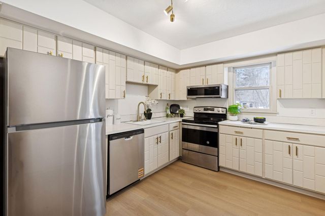 1500 Quebec Avenue N, Champlin, MN 55316