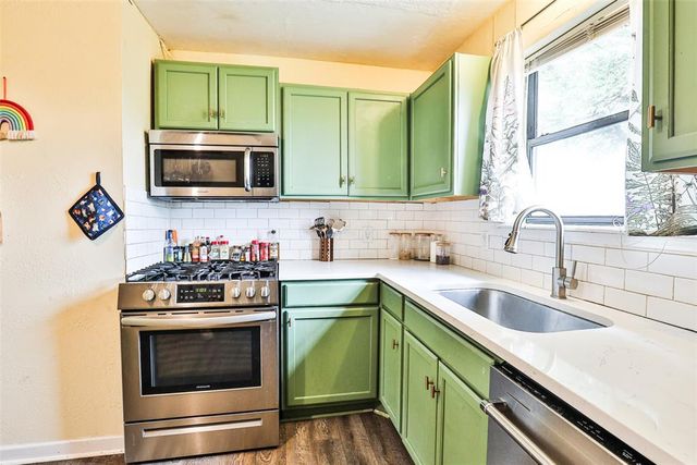 608 SW 15 Street, Moore, OK 73160