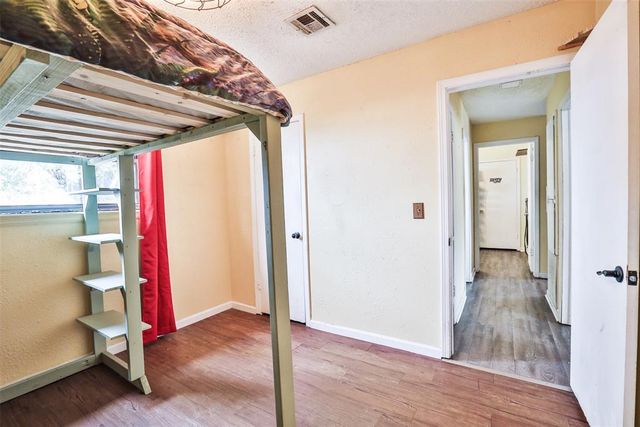 608 SW 15 Street, Moore, OK 73160