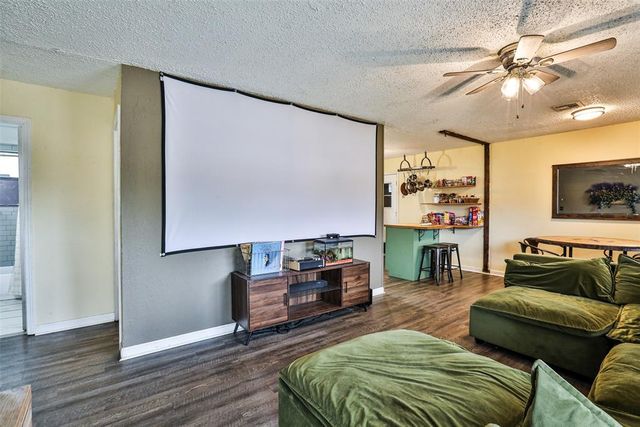 608 SW 15 Street, Moore, OK 73160