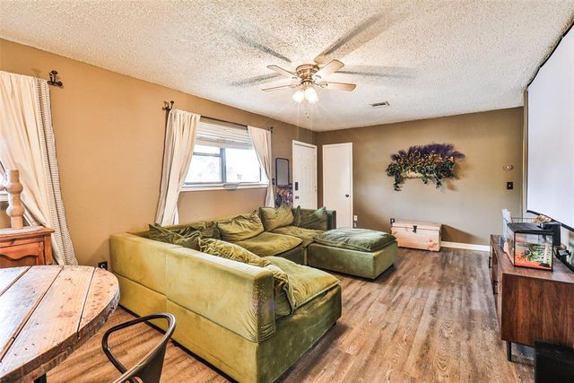 608 SW 15 Street, Moore, OK 73160