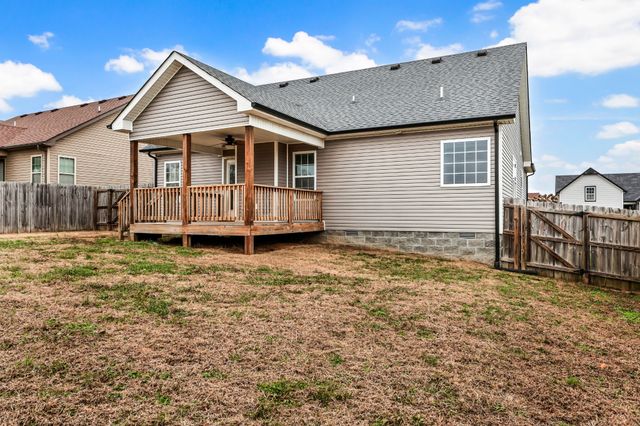 504 Sitka St, Clarksville, TN 37040