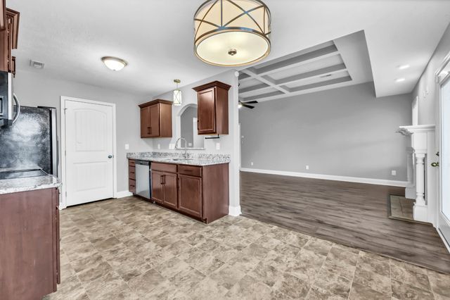 504 Sitka St, Clarksville, TN 37040