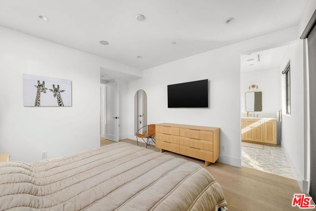 413 Marigold Avenue, Corona Del Mar, CA 92625