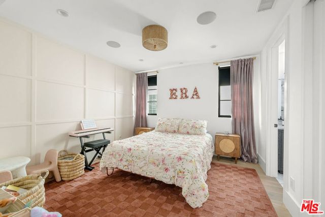 413 Marigold Avenue, Corona Del Mar, CA 92625