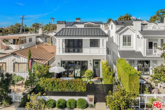 413 Marigold Avenue, Corona Del Mar, CA 92625