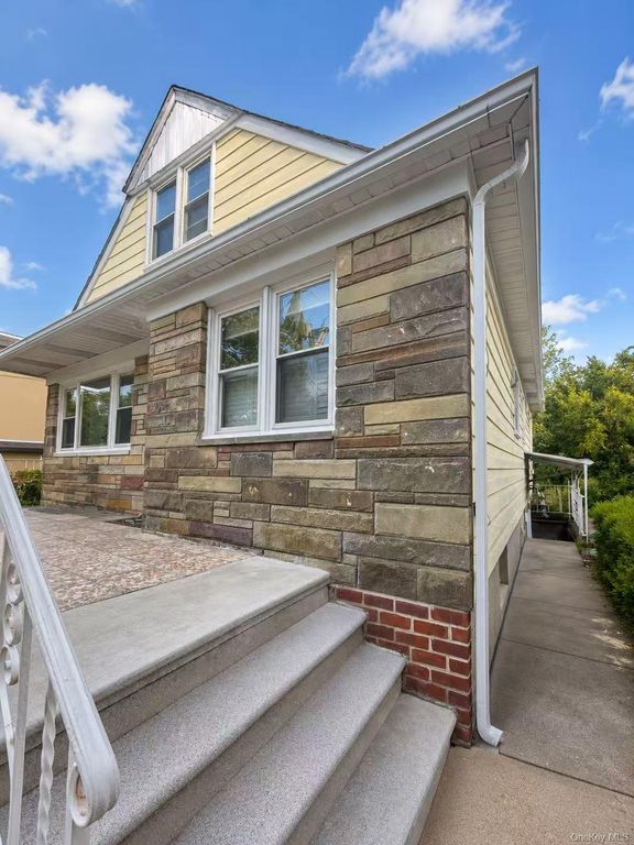 150-32 8th Avenue, Whitestone, NY 11357 — photo 5