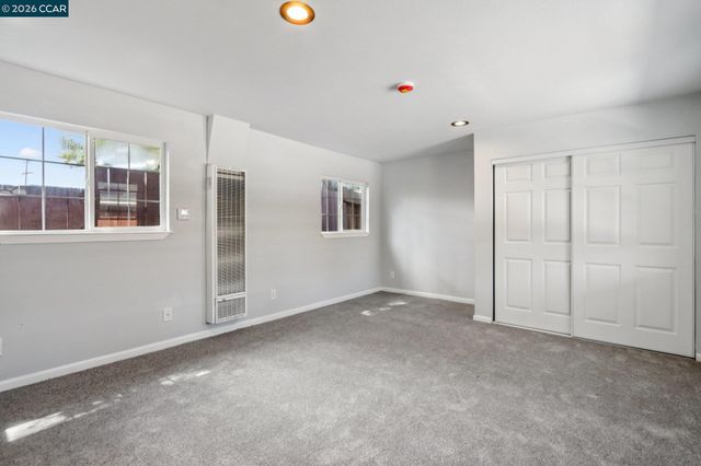 105 Phelan Ave, Vallejo, CA 94590