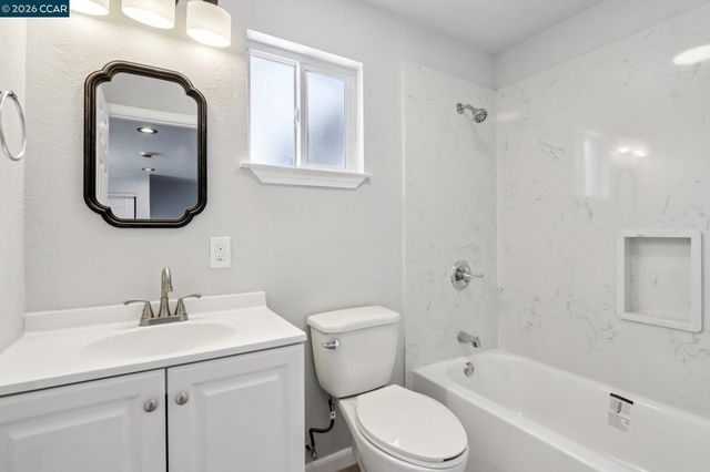 105 Phelan Ave, Vallejo, CA 94590