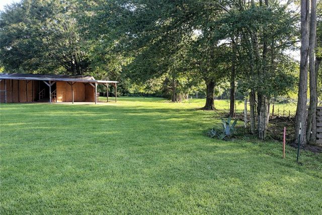 510 County Road 320, Cleveland, TX 77327