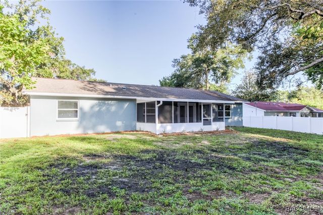 610 Independence Highway, Inverness, FL 34453