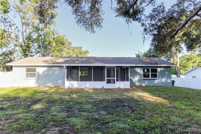 610 Independence Highway, Inverness, FL 34453
