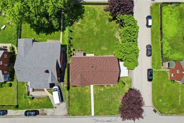 1400 Ohio Ave, White Oak, PA 15131