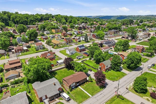 1400 Ohio Ave, White Oak, PA 15131