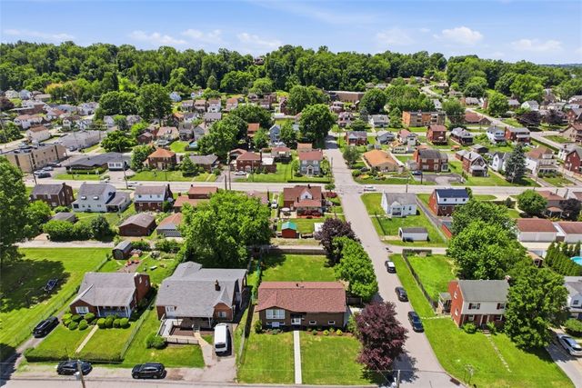 1400 Ohio Ave, White Oak, PA 15131