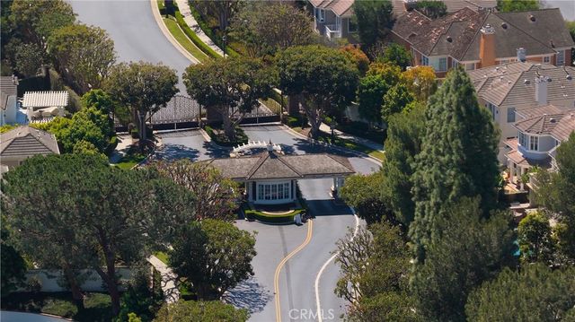 4 Turtle Bay Drive, Newport Beach, CA 92660