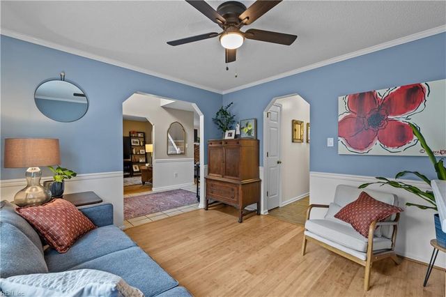 816 Woodcott DR, Chesapeake, VA 23322