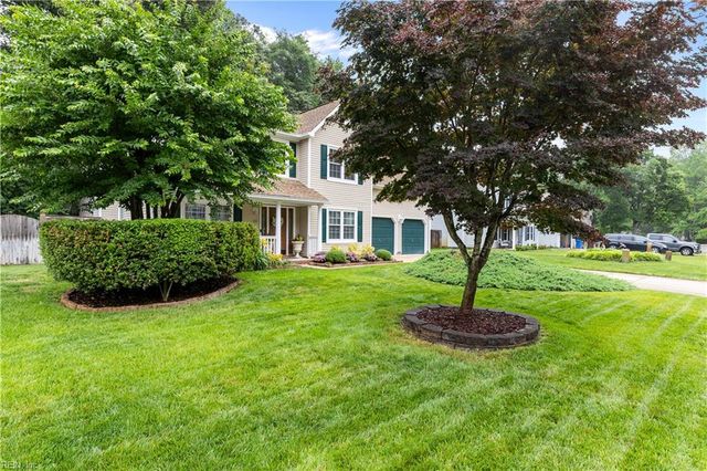 816 Woodcott DR, Chesapeake, VA 23322