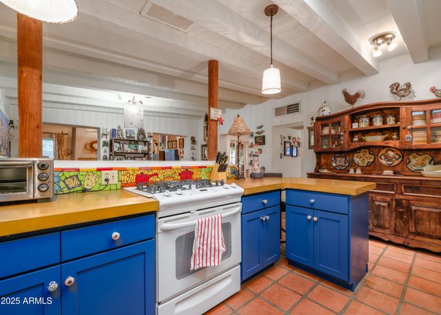 3121 N 27TH Street, Phoenix, AZ 85016