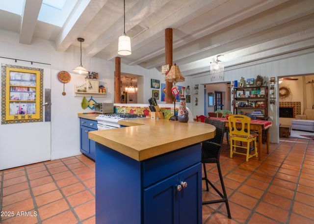 3121 N 27TH Street, Phoenix, AZ 85016