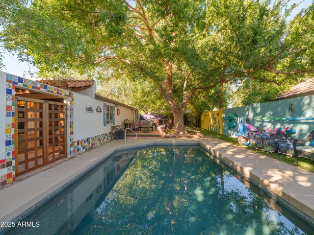 3121 N 27TH Street, Phoenix, AZ 85016