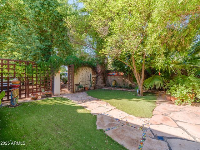 3121 N 27TH Street, Phoenix, AZ 85016