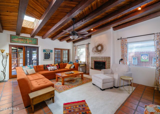 3121 N 27TH Street, Phoenix, AZ 85016